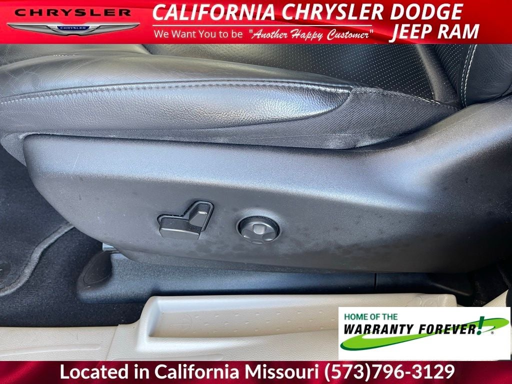 2022 Chrysler Pacifica Touring L