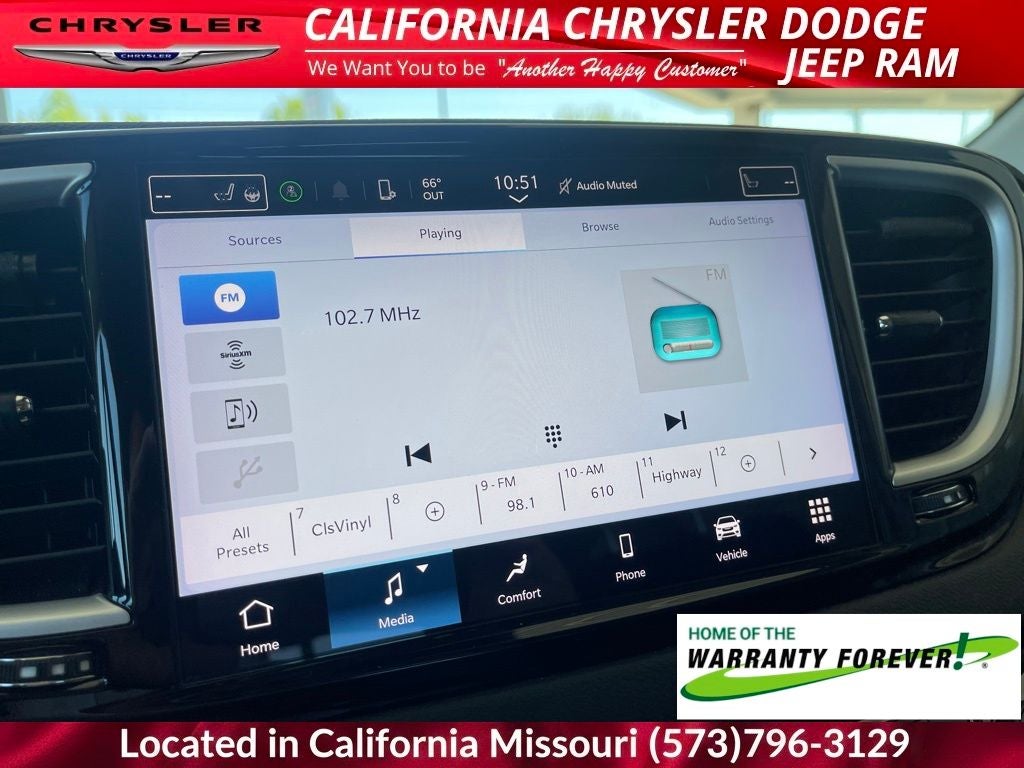 2022 Chrysler Pacifica Touring L
