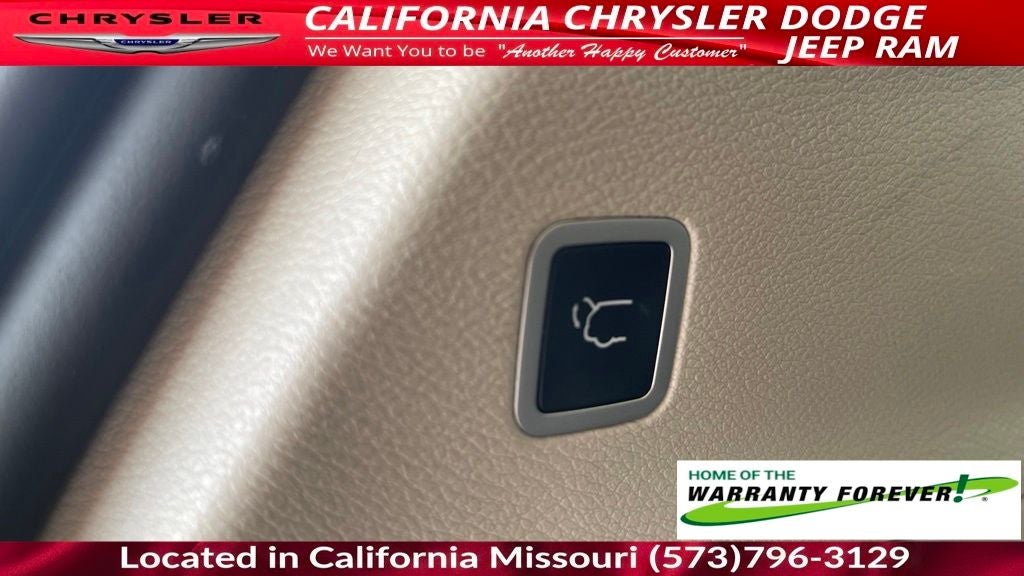 2023 Chrysler Pacifica Touring L