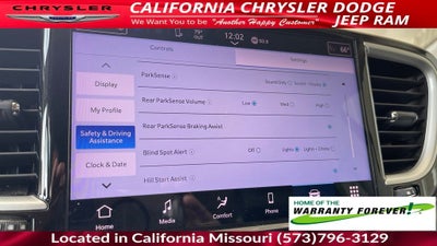 2023 Chrysler Pacifica Touring L