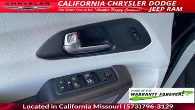 2020 Chrysler Pacifica Touring L