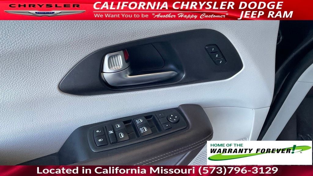 2020 Chrysler Pacifica Touring L