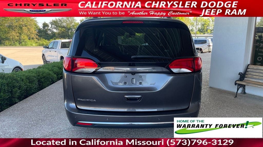 2020 Chrysler Pacifica Touring L