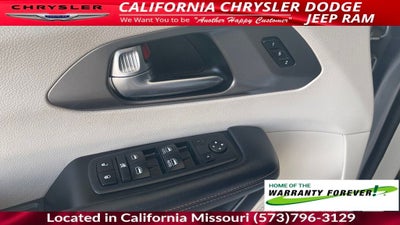 2020 Chrysler Pacifica Touring L