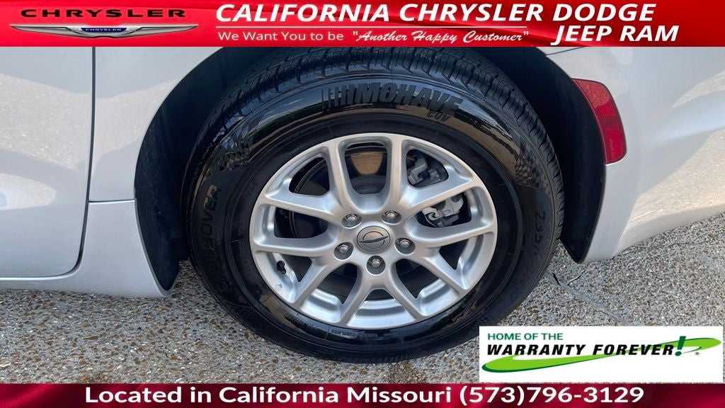 2024 Chrysler Pacifica Touring L