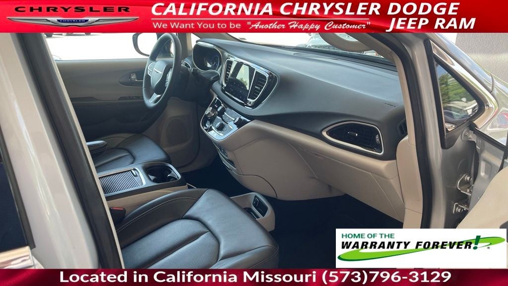 2024 Chrysler Pacifica Touring L