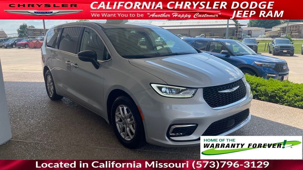 2024 Chrysler Pacifica Touring L