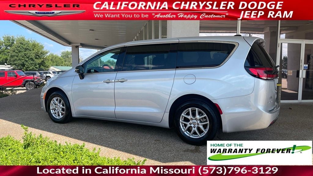 2024 Chrysler Pacifica Touring L