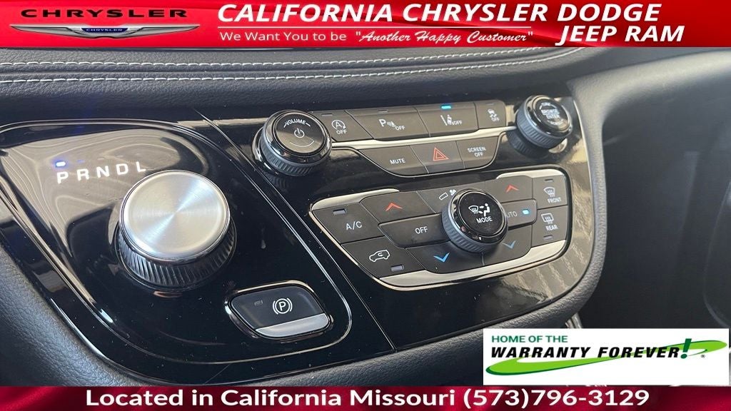 2025 Chrysler Pacifica Limited