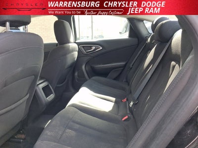 2016 Chrysler 200 Limited