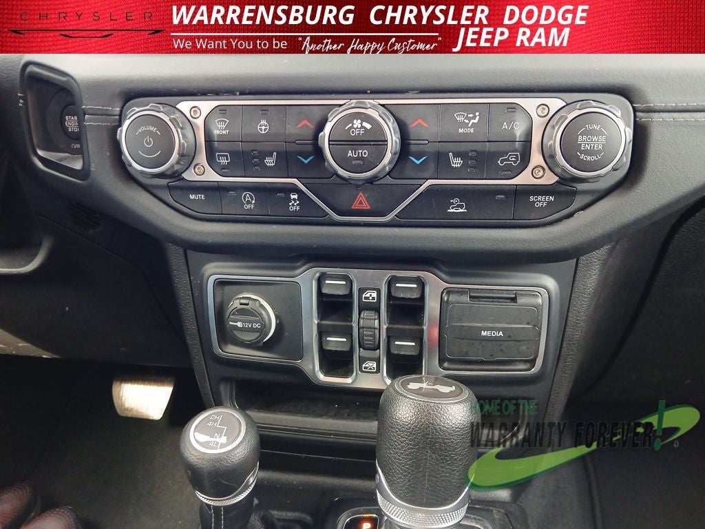 2024 Jeep Wrangler 4-Door Sahara 4x4