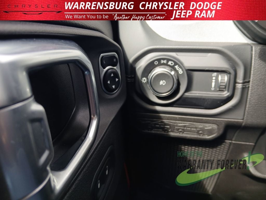 2024 Jeep Wrangler 4-Door Sahara 4x4