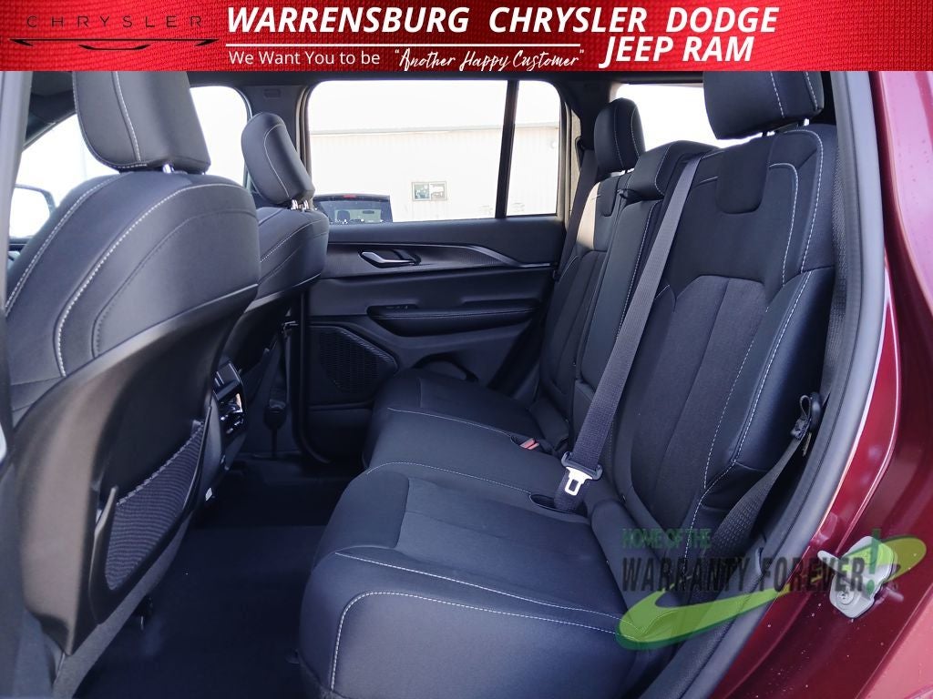 2026 Jeep Grand Cherokee GRAND CHEROKEE LAREDO X 4X4