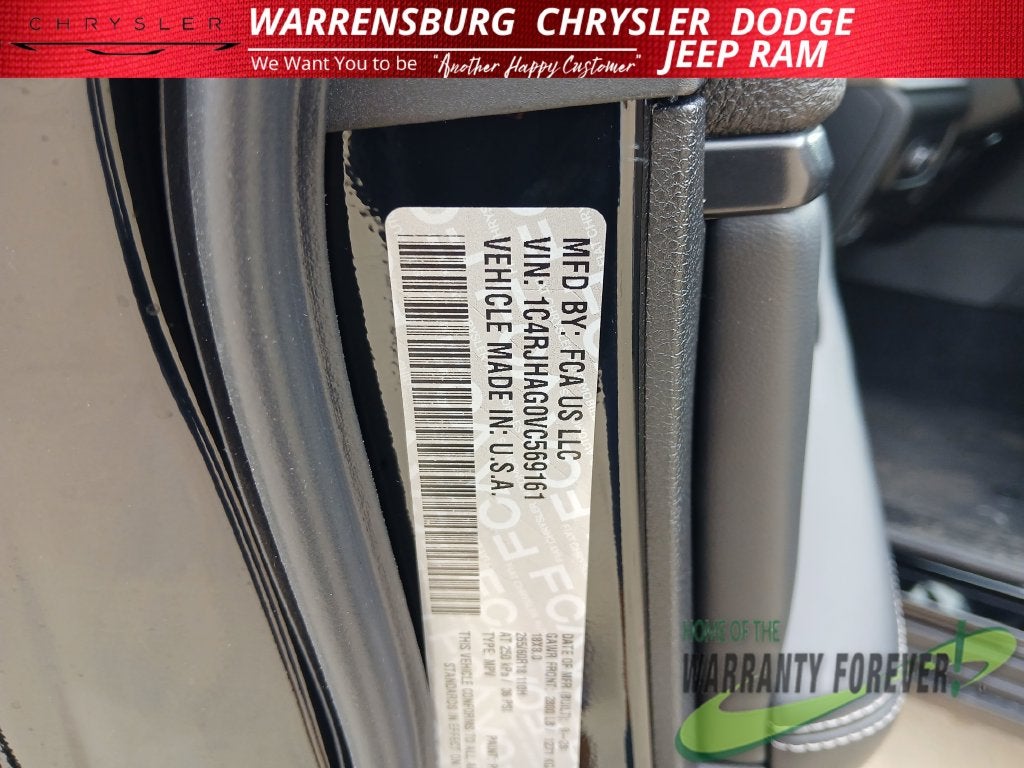 2027 Jeep Grand Cherokee GRAND CHEROKEE LAREDO 4X4