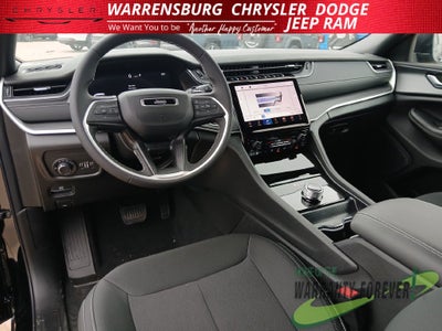 2027 Jeep Grand Cherokee GRAND CHEROKEE LAREDO 4X4