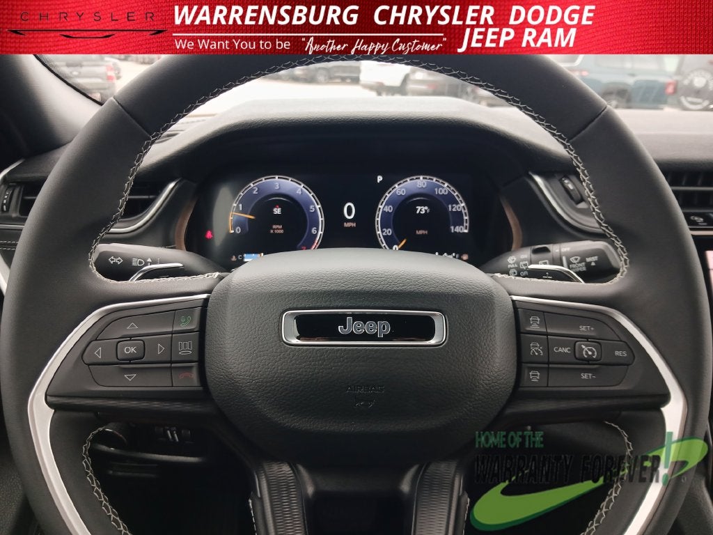 2027 Jeep Grand Cherokee GRAND CHEROKEE LAREDO 4X4
