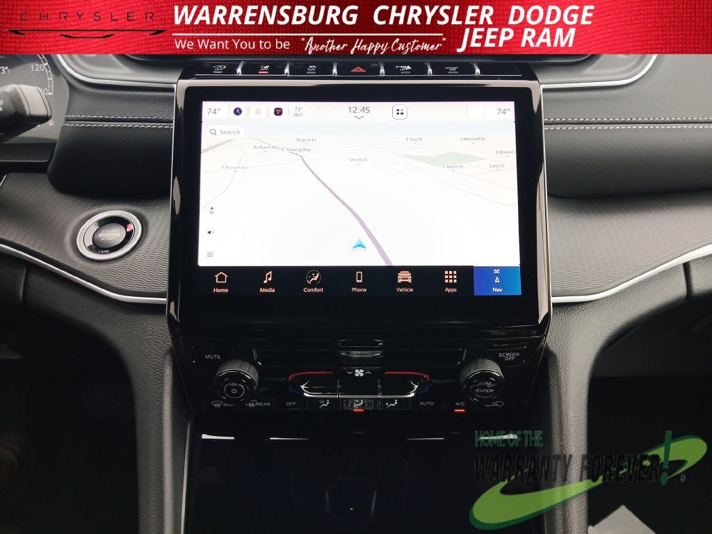 2027 Jeep Grand Cherokee GRAND CHEROKEE LAREDO 4X4