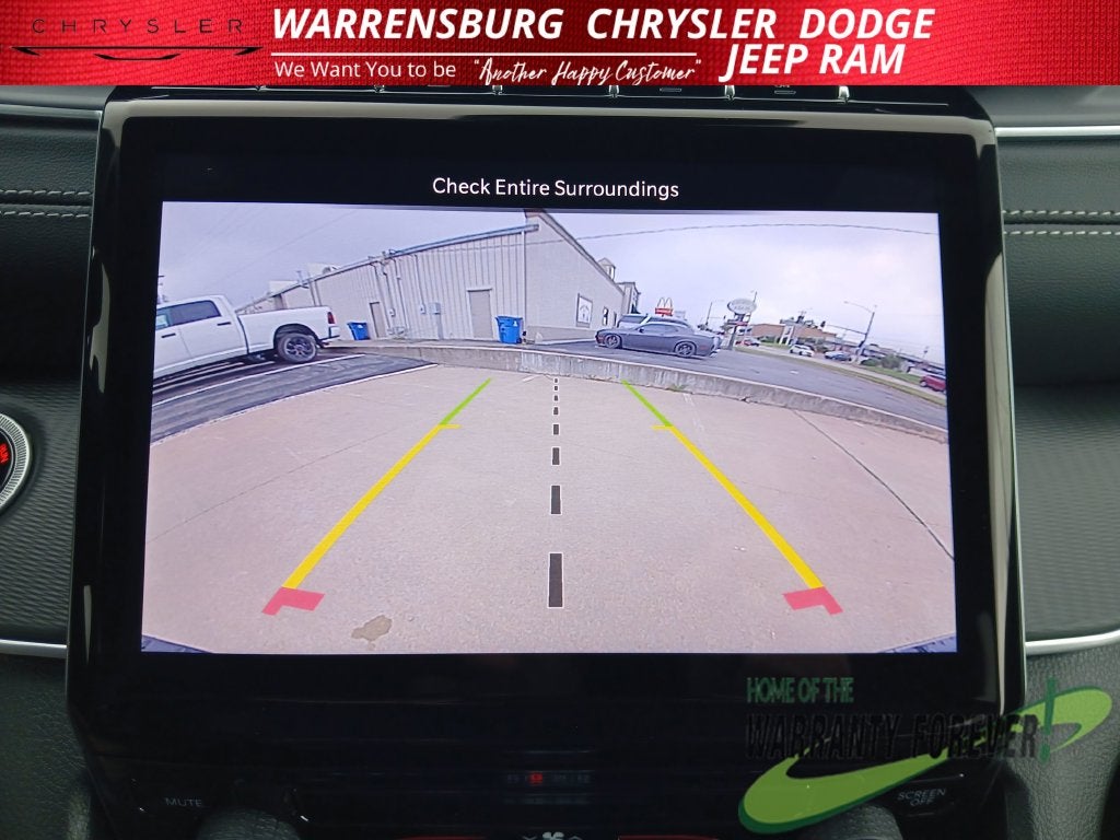 2027 Jeep Grand Cherokee GRAND CHEROKEE LAREDO 4X4