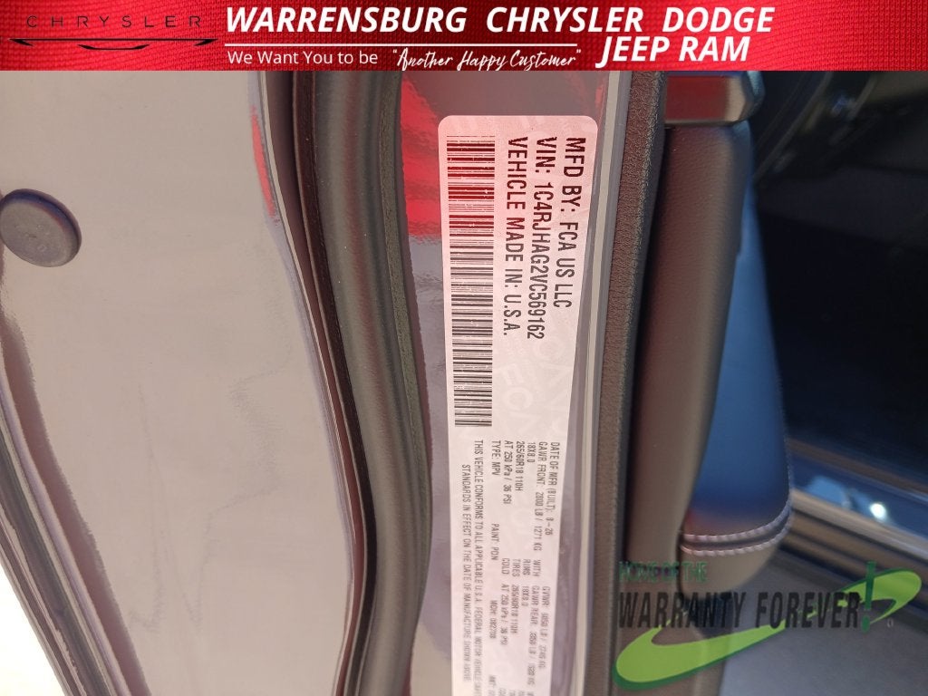 2027 Jeep Grand Cherokee GRAND CHEROKEE LAREDO 4X4