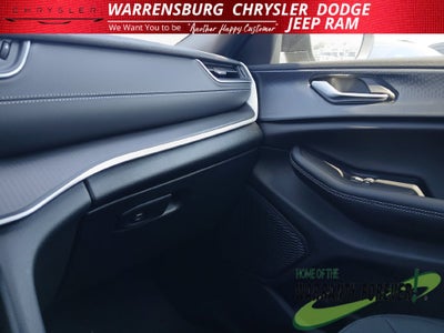 2027 Jeep Grand Cherokee GRAND CHEROKEE LAREDO 4X4