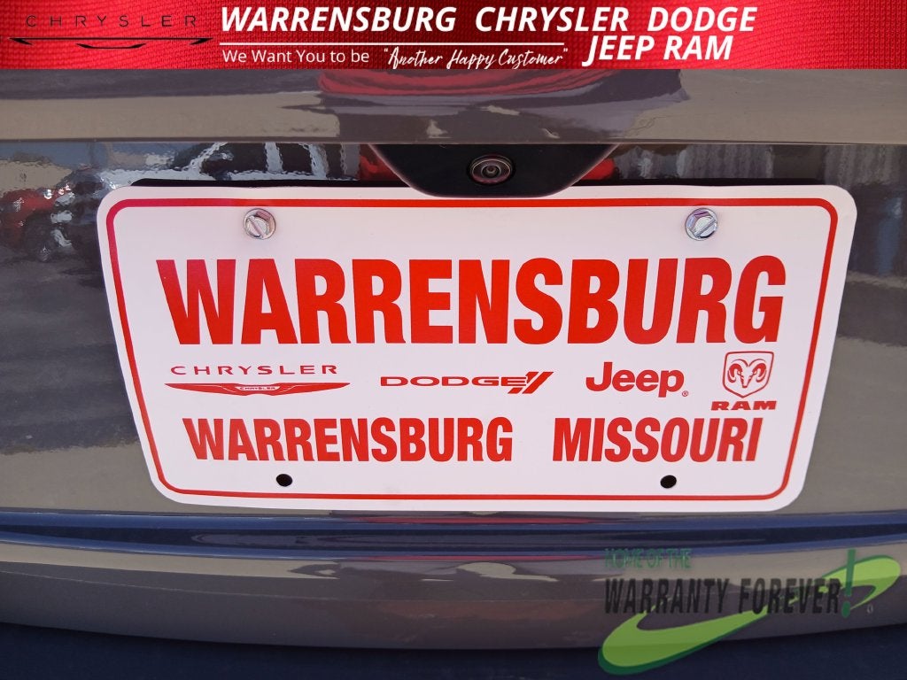 2027 Jeep Grand Cherokee GRAND CHEROKEE LAREDO 4X4