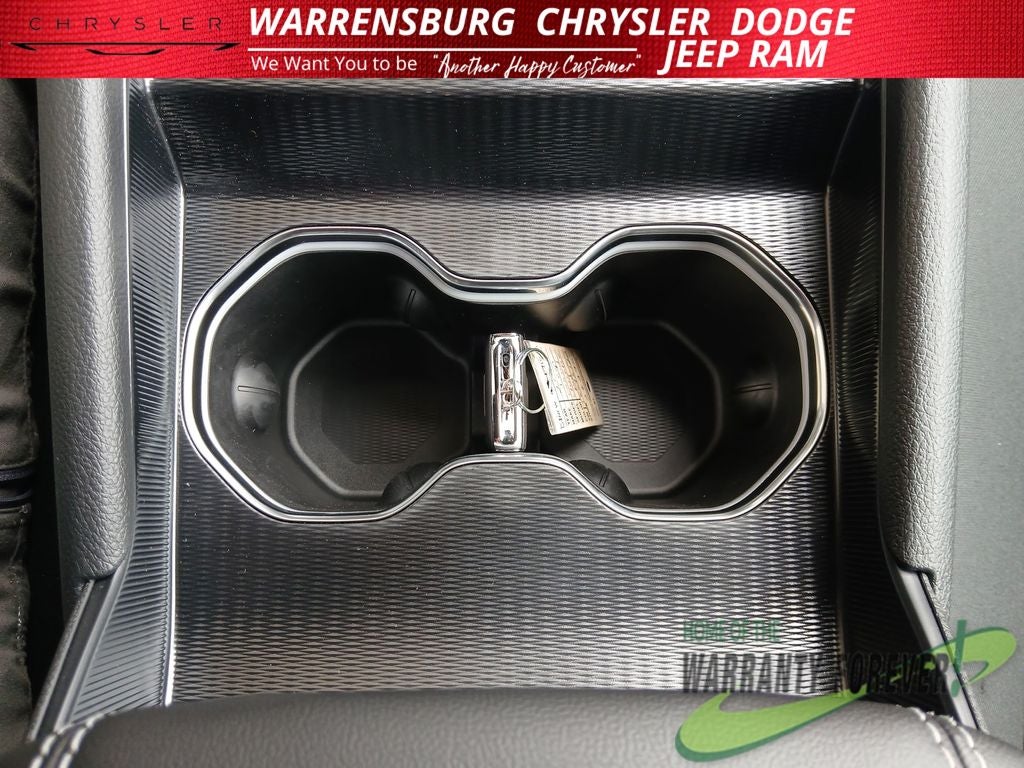2026 Jeep Grand Cherokee GRAND CHEROKEE LAREDO 4X4