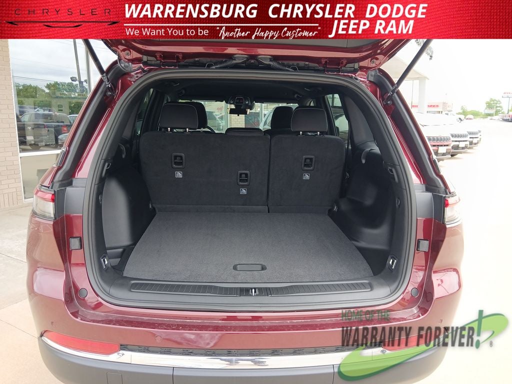 2026 Jeep Grand Cherokee GRAND CHEROKEE LAREDO 4X4