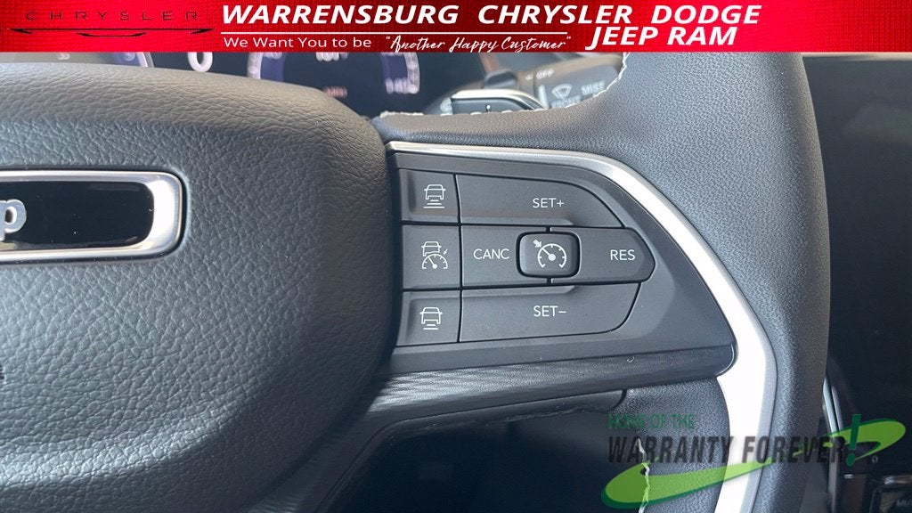 2027 Jeep Grand Cherokee Laredo X