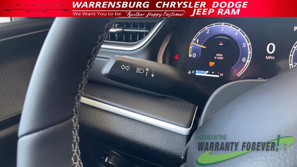 2027 Jeep Grand Cherokee Laredo X