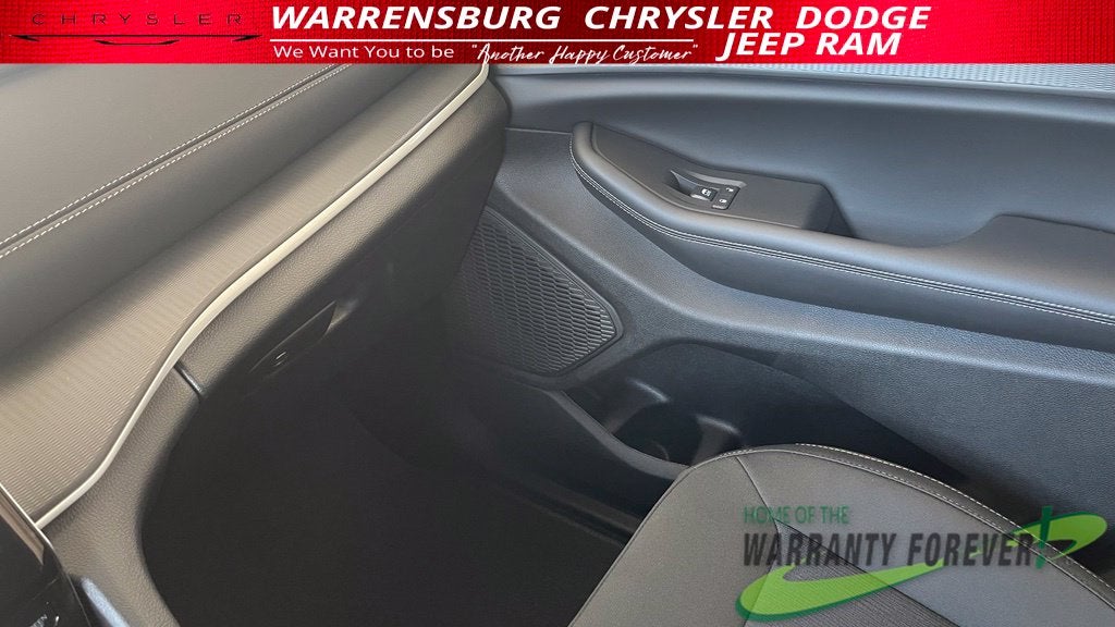 2027 Jeep Grand Cherokee Laredo X