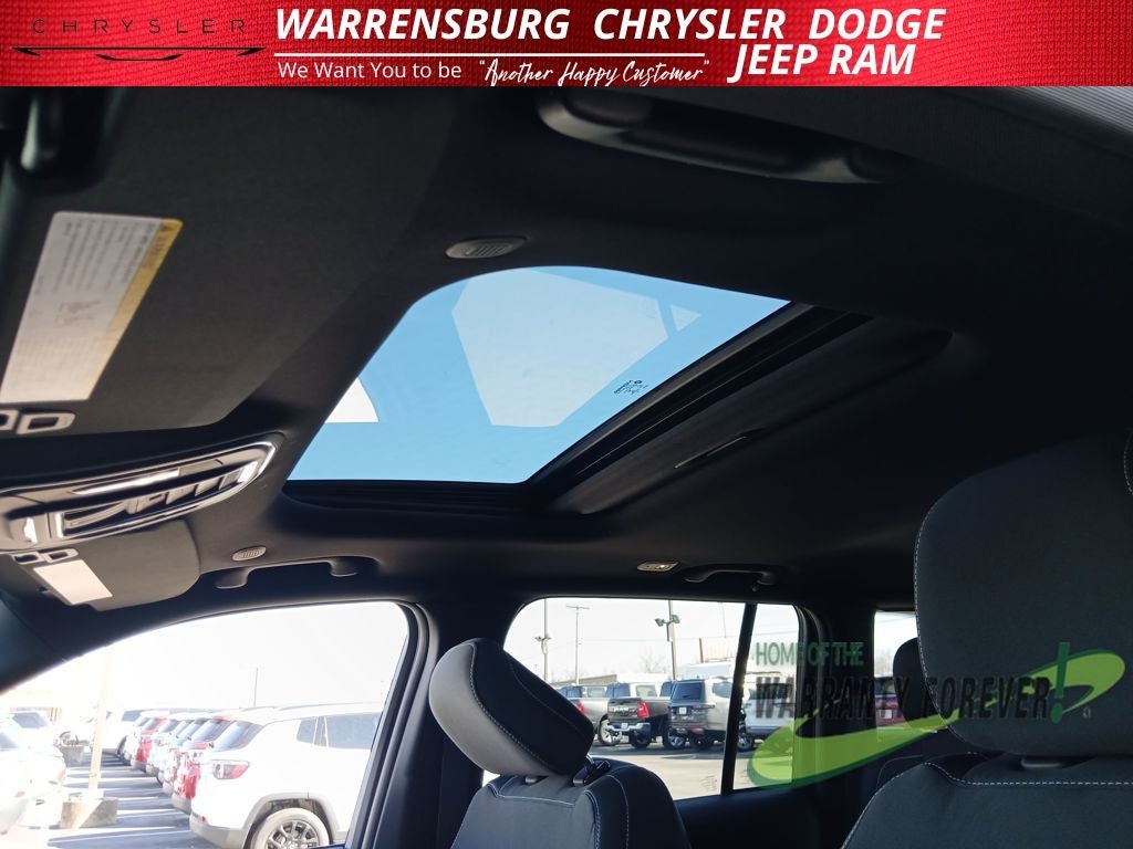 2026 Jeep Grand Cherokee GRAND CHEROKEE LAREDO X 4X4