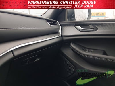 2027 Jeep Grand Cherokee GRAND CHEROKEE LAREDO 4X4