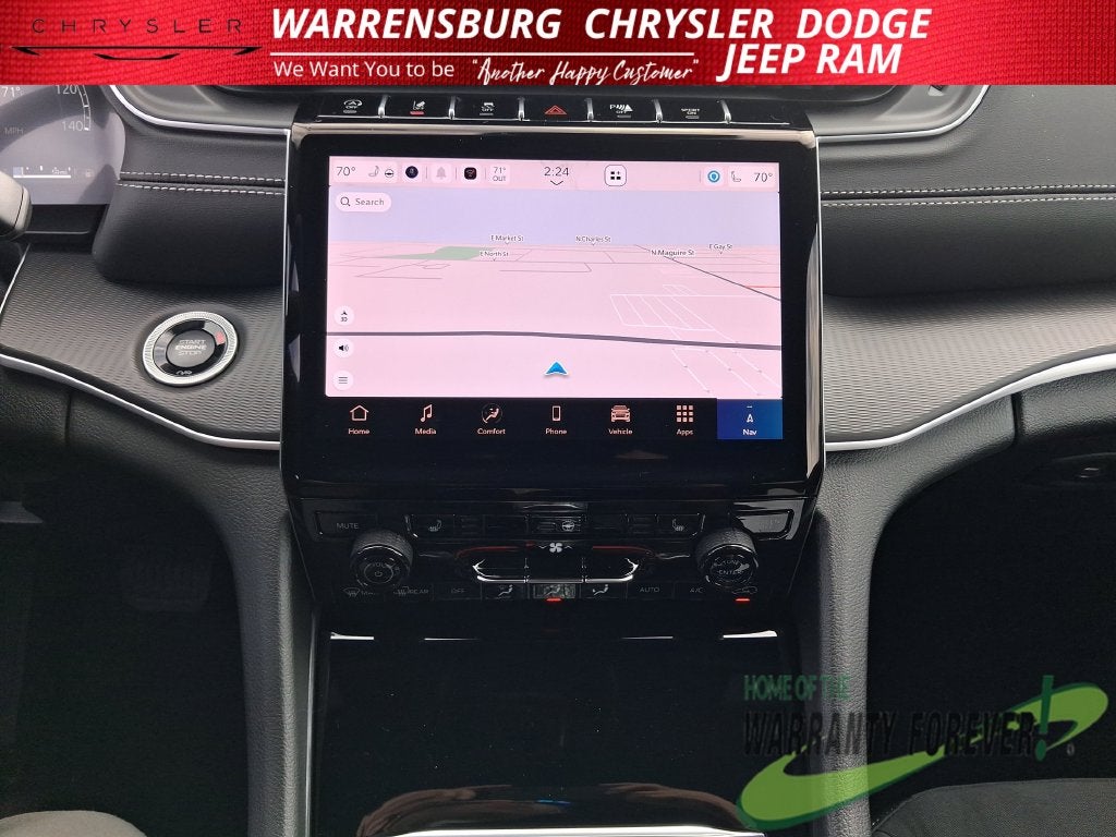 2027 Jeep Grand Cherokee GRAND CHEROKEE LAREDO X 4X4