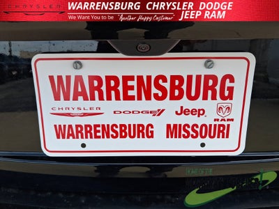 2027 Jeep Grand Cherokee GRAND CHEROKEE LAREDO X 4X4