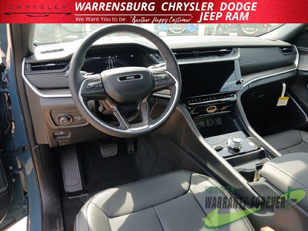 2027 Jeep Grand Cherokee GRAND CHEROKEE LIMITED RESERVE 4X4