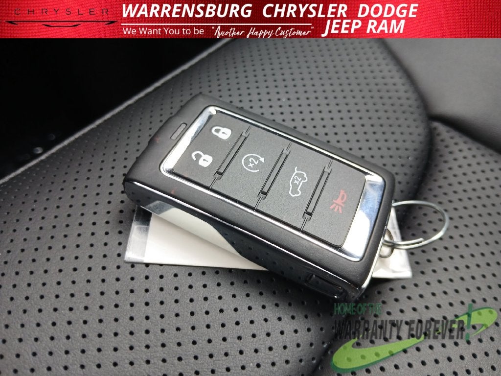 2027 Jeep Grand Cherokee GRAND CHEROKEE LIMITED RESERVE 4X4