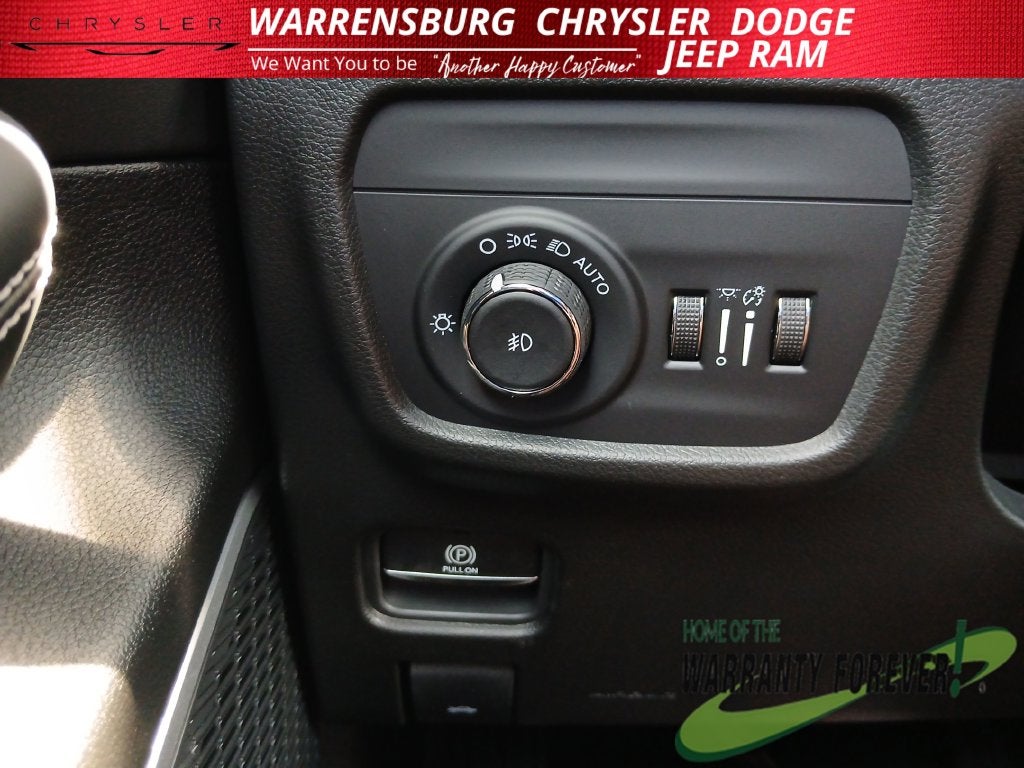 2027 Jeep Grand Cherokee GRAND CHEROKEE LIMITED RESERVE 4X4