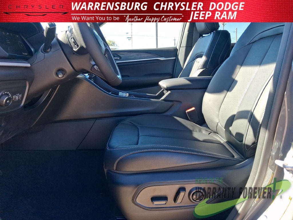 2027 Jeep Grand Cherokee GRAND CHEROKEE LIMITED RESERVE 4X4