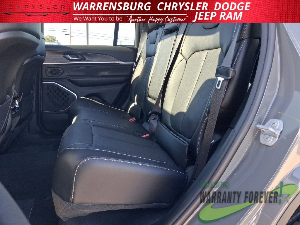 2027 Jeep Grand Cherokee GRAND CHEROKEE LIMITED RESERVE 4X4