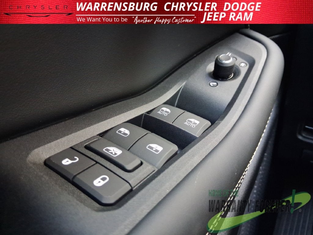 2027 Jeep Grand Cherokee GRAND CHEROKEE LIMITED RESERVE 4X4