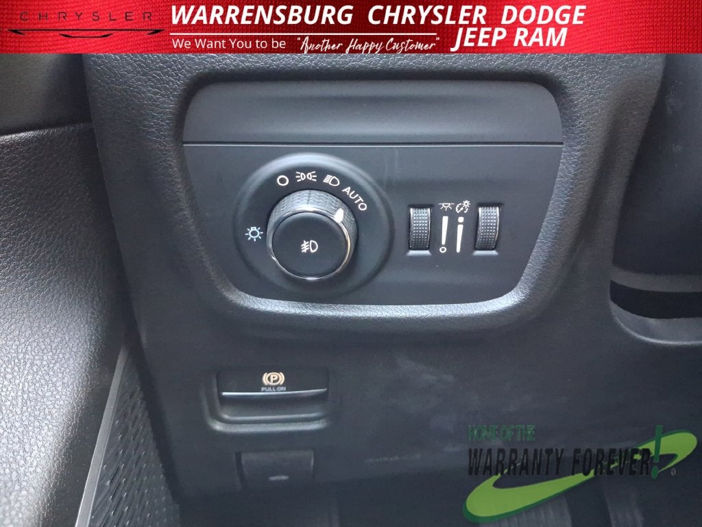 2027 Jeep Grand Cherokee GRAND CHEROKEE LIMITED RESERVE 4X4