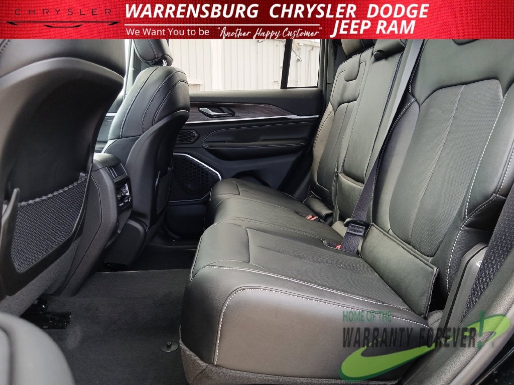 2027 Jeep Grand Cherokee GRAND CHEROKEE LIMITED RESERVE 4X4
