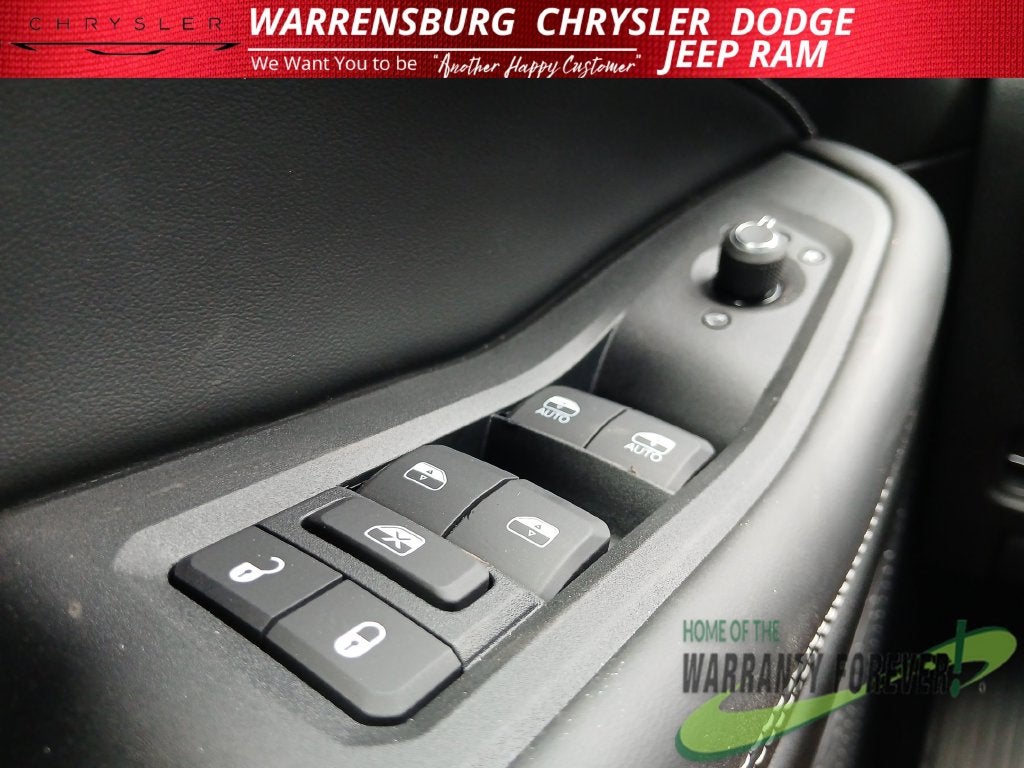 2027 Jeep Grand Cherokee GRAND CHEROKEE LIMITED RESERVE 4X4