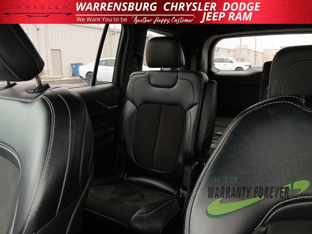 2023 Jeep Grand Cherokee L Altitude 4x4