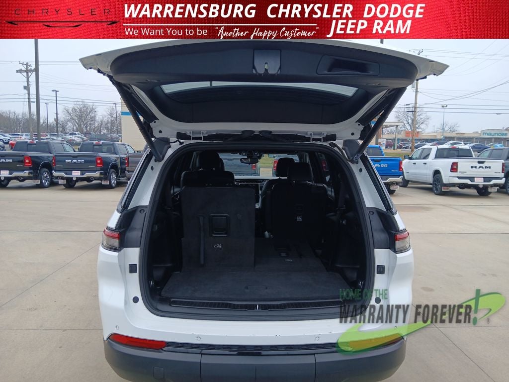 2023 Jeep Grand Cherokee L Altitude 4x4