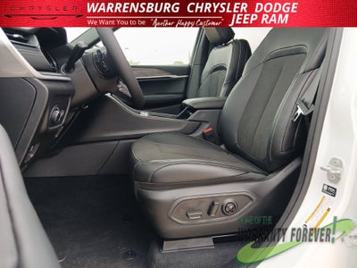 2027 Jeep Grand Cherokee GRAND CHEROKEE L LAREDO ALTITUDE 4X4