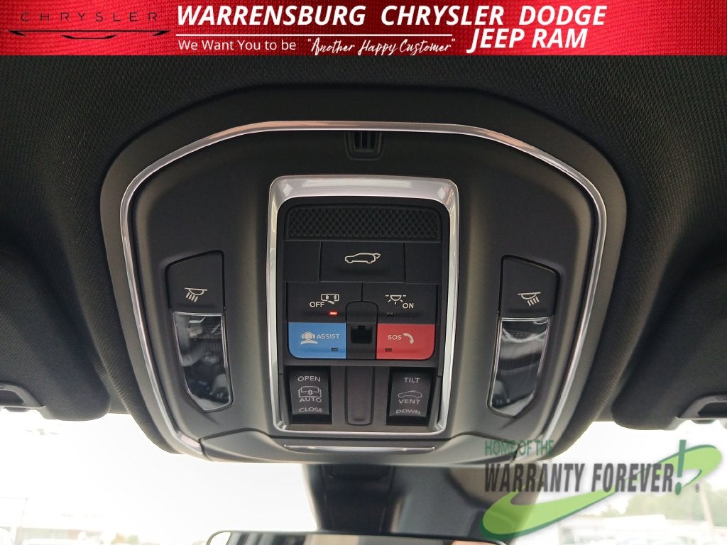 2027 Jeep Grand Cherokee GRAND CHEROKEE L LAREDO ALTITUDE 4X4