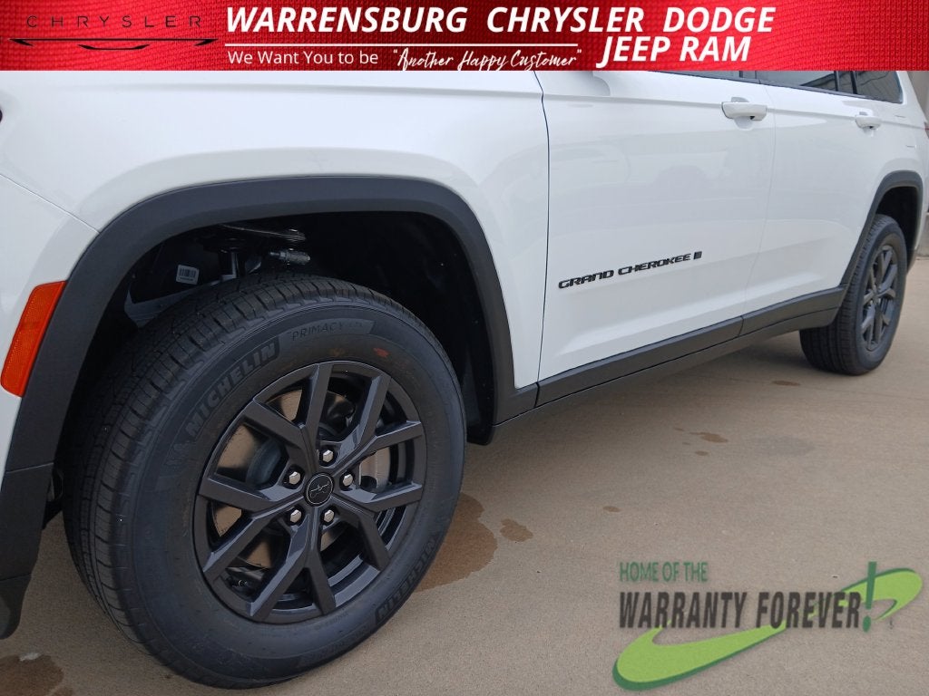 2027 Jeep Grand Cherokee GRAND CHEROKEE L LAREDO ALTITUDE 4X4