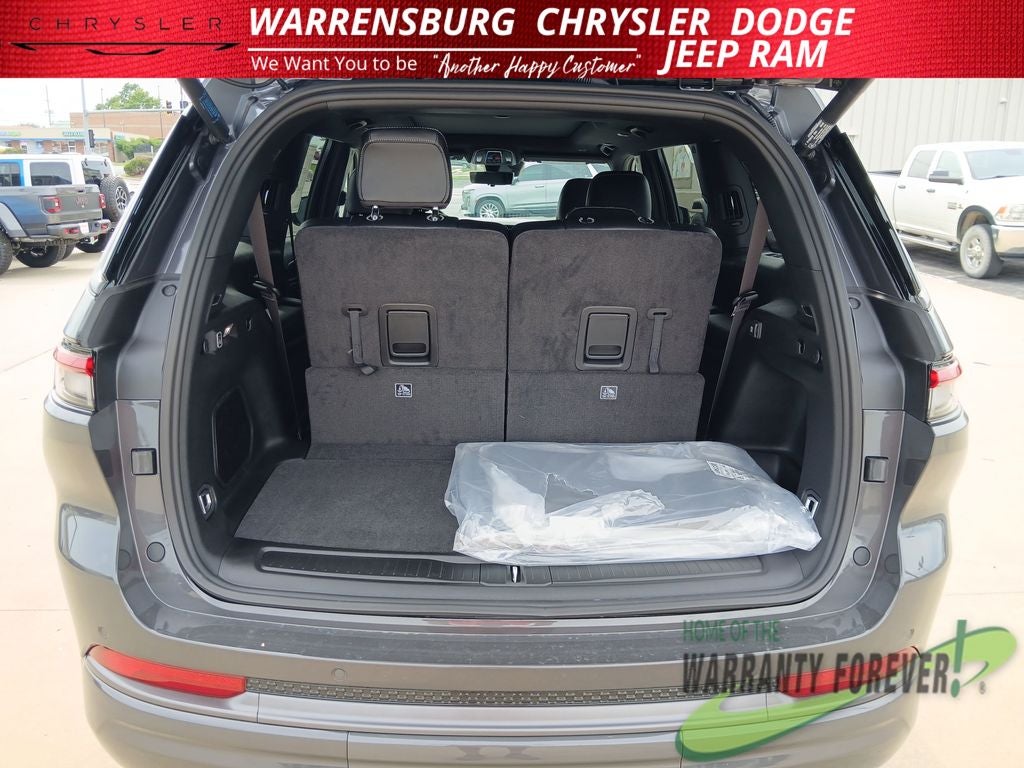 2026 Jeep Grand Cherokee GRAND CHEROKEE L LIMITED RESERVE 4X4