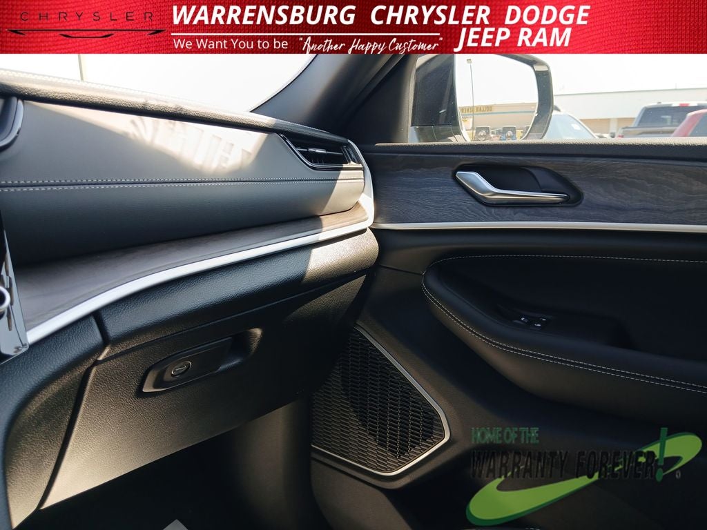 2027 Jeep Grand Cherokee Limited Reserve